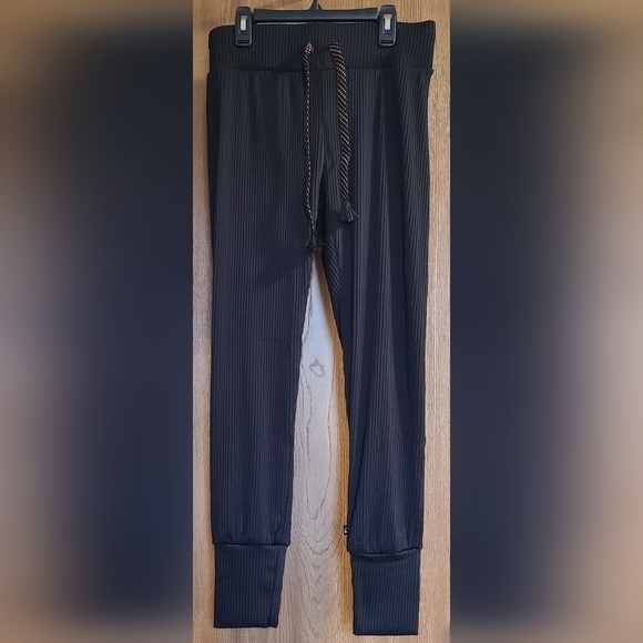 NWT Terez Stretch The Rules Ribbed Leggings Size M - Picture 2 of 8